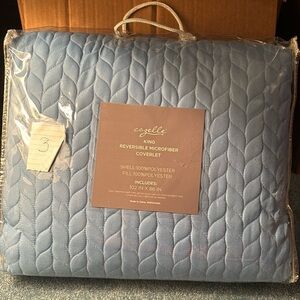 Cozelle King Reversible Microfiber Coverlet